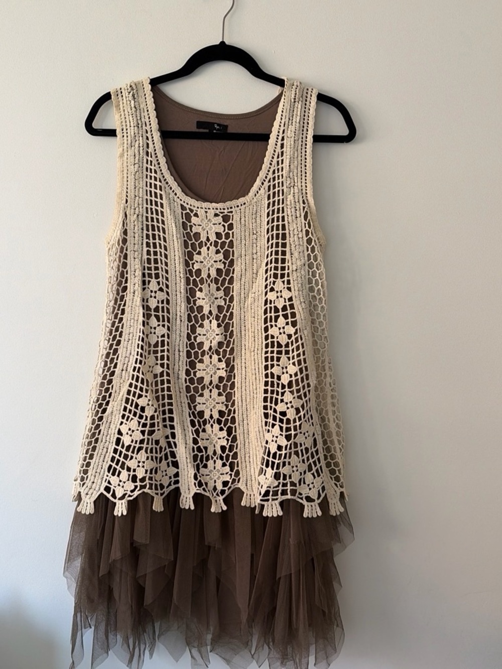 Ryu Cream Crochet Overlay Camisole